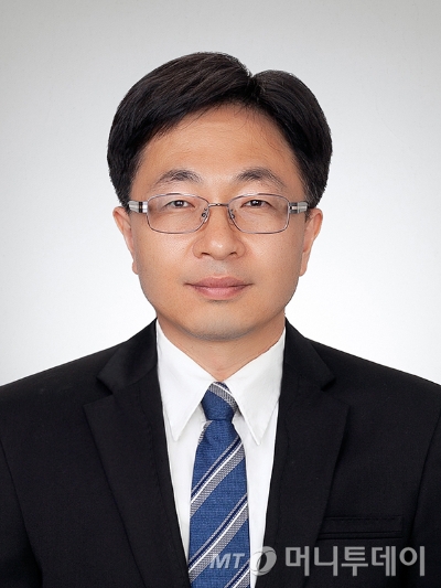 임진 한국금융연구원 선임연구위원&middot;전 대한상공회의소 SGI 연구원장