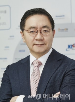 이식 한국과학기술정보연구원장